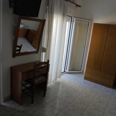 Chrissa Hotel de apartamente 3*