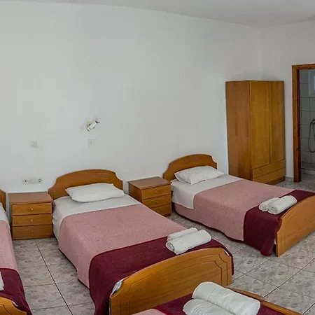 Chrissa يميناريا