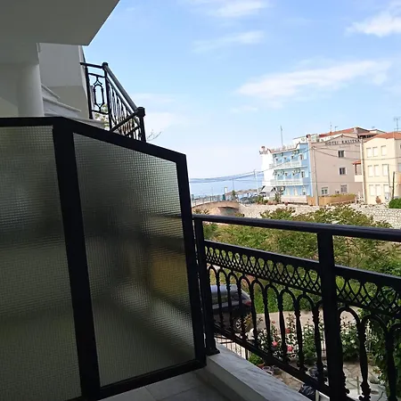 Chrissa يميناريا